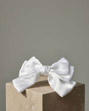 Carica l'immagine nel visualizzatore di Gallery, Hairbows
