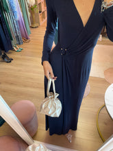 Carica l'immagine nel visualizzatore di Gallery, Abito Blu Notte Piuma Champagne