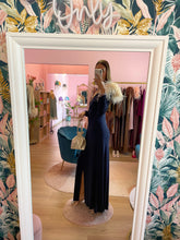 Carica l'immagine nel visualizzatore di Gallery, Abito Blu Notte Piuma Champagne