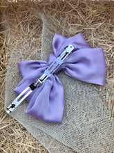 Carica l'immagine nel visualizzatore di Gallery, Fiocchi in raso, realizzati a mano, nella dimensione Maxi.