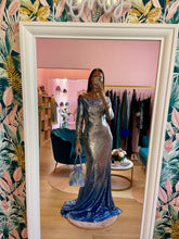 Carica l'immagine nel visualizzatore di Gallery, Abito Sirena Azzurro Paillettes Sfumate
