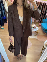 Carica l&#39;immagine nel visualizzatore di Gallery, Tailleur Cioccolato Strass
