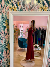 Carica l'immagine nel visualizzatore di Gallery, Abito Bordeaux Gonna Satin
