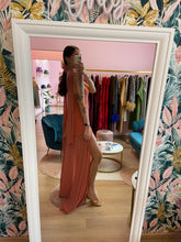 Load image into Gallery viewer, Abito Rosa Pesca Lycra e Georgette
