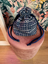Carica l&#39;immagine nel visualizzatore di Gallery, Candy Bag Ciniglia e Tweed Blu
