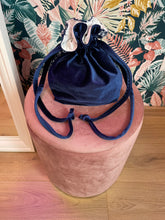 Carica l&#39;immagine nel visualizzatore di Gallery, Candy Bag Ciniglia e Tweed Blu
