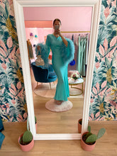 Carica l'immagine nel visualizzatore di Gallery, Abito Satinato Peacock
