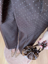 Carica l&#39;immagine nel visualizzatore di Gallery, Tailleur Cioccolato Strass
