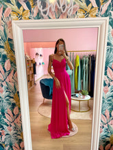 Carica l&#39;immagine nel visualizzatore di Gallery, Abito Fucsia Scollo Intreccio
