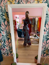 Load image into Gallery viewer, Completo Kimono e Pantalone Azzurro Fiori Bordeaux
