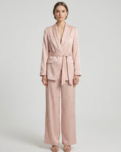 Load image into Gallery viewer, Completo Rosa Satin Broccato
