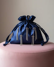 Carica l'immagine nel visualizzatore di Gallery, Cupcake Raso Blu Notte Strass
