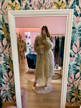 Carica l'immagine nel visualizzatore di Gallery, Cappotto Barboncino Beige
