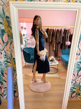 Carica l&#39;immagine nel visualizzatore di Gallery, Tubino Blu Navy Dettaglio Oro
