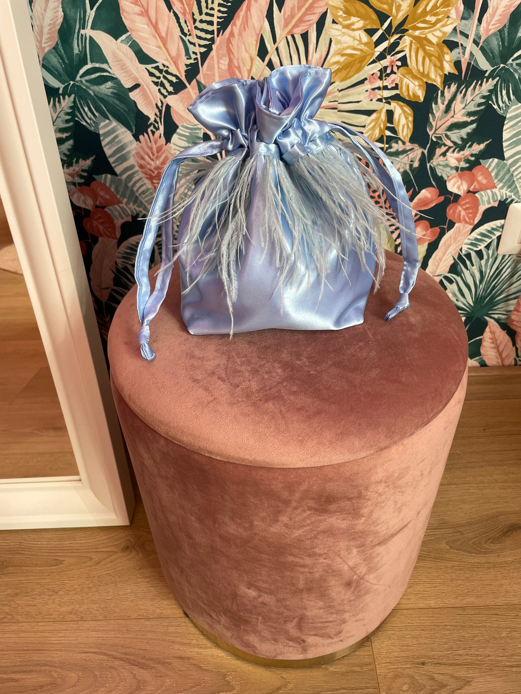 Candy Bag Raso e Piume Celeste