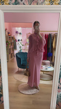 Load and play video in Gallery viewer, Set in Georgette Rosa Petalo
