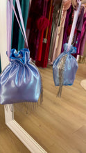 Carica e avvia il video nel visualizzatore di galleria, Candy Bag Azzurra Strass

