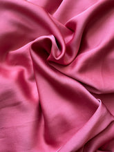 Carica l&#39;immagine nel visualizzatore di Gallery, Olympia Dress Strass
