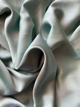 Carica l&#39;immagine nel visualizzatore di Gallery, Olympia Dress Strass
